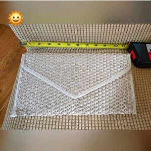 VINTAGE GIMBELS Woven Cream Clutch